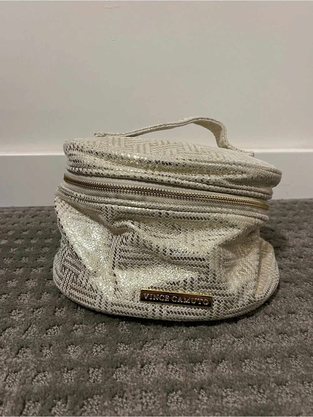 Vince Camuto Metallic Cream Travel Cosmetic Case